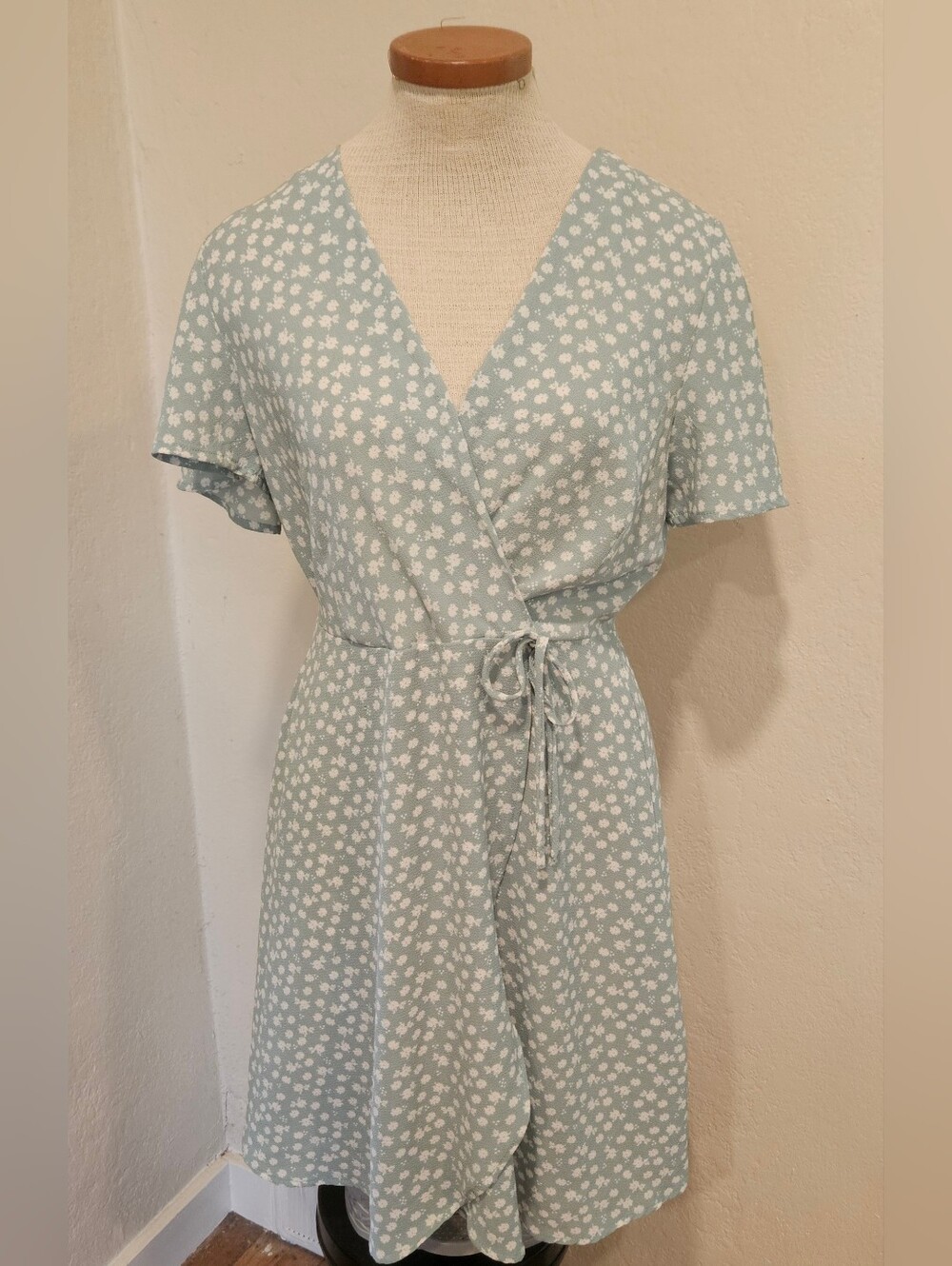 Monteau Los Angeles Mint Green Floral Wrap Dress